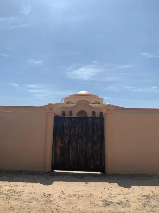 Property entrance gate