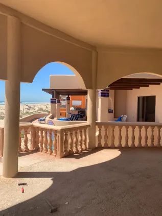 Covered terrace with ocean view